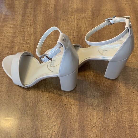 YARO BLOCK HEEL SANDAL size 5.5 - Picture 4 of 5